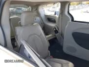 ✅ 2018 Chrysler Pacifica Limited • VIN: 2C4RC1GG5JR117703 • Lot: 43521625. Listed on IAAI with 88,374 mi. Free auction sales archive from the USA and detailed vehicle history report at DreamBid. Image 8.