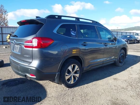 ✅ 2020 Subaru Ascent Premium • VIN: 4S4WMAFD9L3476745 • Lot: 43722968. Listed on IAAI with 78,231 mi. Free auction sales archive from the USA and detailed vehicle history report at DreamBid. Image 4.