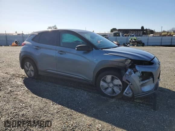2019 Hyundai Kona SEL z VIN KM8K23AG0KU035838, wystawiony jako Copart lot #44011445 z przebiegiem 168 274 mil mil oraz Szkoda całkowita • Salvage title. Historia ofert i sprzedaży dostępna na DreamBid. Obrazek 4.