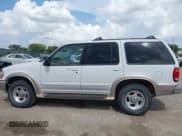 ✅ 2000 Ford Explorer Eddie Bauer • VIN: 1FMZU74E8YZA55910 • Lot: 42847157. Wystawiony na IAAI z przebiegiem 167 713 mil. Bezpłatny archiwum sprzedaży aukcyjnych z USA i szczegółowy raport historii pojazdu na DreamBid. Zdjęcie 14.