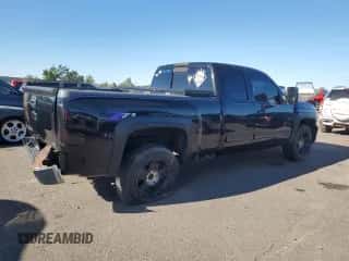 2012 Chevrolet Silverado 1500 LTZ z VIN 1GCRKTE71CZ187905, wystawiony jako Copart lot #85349105 z przebiegiem 232 644 mil mil oraz Szkoda całkowita • Salvage title. Historia ofert i sprzedaży dostępna na DreamBid. Obrazek 3.