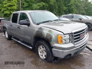 ✅ 2013 GMC Sierra 1500 SLE • VIN: 3GTP2VE7XDG333982 • Лот: 42348055. Опубликован ранее на IAAI с пробегом Не указан. Бесплатный доступ к архиву аукционных продаж из США и подробный отчёт об истории автомобиля на DreamBid. Изображение 1.