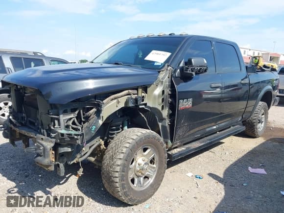 ✅ 2018 Ram 2500 Tradesman • VIN: 3C6UR5CJXJG357117 • Лот: 42901757. Опубликован ранее на IAAI с пробегом 86 959 миль. Бесплатный доступ к архиву аукционных продаж из США и подробный отчёт об истории автомобиля на DreamBid. Изображение 2.