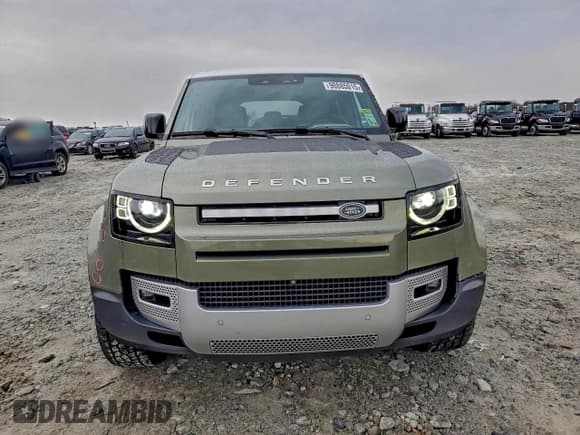 ✅ 2024 Land Rover Defender S • VIN: SALEJ7EU0R2271822 • Лот: 90885015. Опубликован ранее на Copart с пробегом 42 998 миль. Бесплатный доступ к архиву аукционных продаж из США и подробный отчёт об истории автомобиля на DreamBid. Изображение 5.