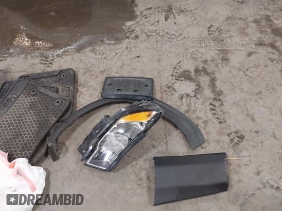 ✅ 2019 Jeep Compass Latitude • VIN: 3C4NJDBB2KT616748 • Lot: 43093628. Listed on IAAI with 87,538 mi. Free auction sales archive from the USA and detailed vehicle history report at DreamBid. Image 12.