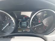 ✅ 2017 Jaguar XE 25t Premium • VIN: SAJAD4BG0HA945502 • Lot: 42568336. Wystawiony na IAAI z przebiegiem 98 996 mil. Bezpłatny archiwum sprzedaży aukcyjnych z USA i szczegółowy raport historii pojazdu na DreamBid. Zdjęcie 7.