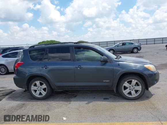 ✅ 2006 Toyota RAV4 Sport • VIN: JTMBK32VX65004680 • Lot: 42725413. Wystawiony na IAAI z przebiegiem 269 967 mil. Bezpłatny archiwum sprzedaży aukcyjnych z USA i szczegółowy raport historii pojazdu na DreamBid. Zdjęcie 13.