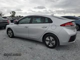 ✅ 2019 Hyundai Ioniq Blue • VIN: KMHC65LC2KU124017 • Lot: 52077865. Wystawiony na Copart z przebiegiem 90 774 mil. Bezpłatny archiwum sprzedaży aukcyjnych z USA i szczegółowy raport historii pojazdu na DreamBid. Zdjęcie 2.