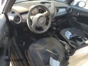 ✅ 2013 MINI Hardtop • VIN: WMWSU3C5XDT680447 • Lot: 81809965. Wystawiony na Copart z przebiegiem 122 834 mil. Bezpłatny archiwum sprzedaży aukcyjnych z USA i szczegółowy raport historii pojazdu na DreamBid. Zdjęcie 8.