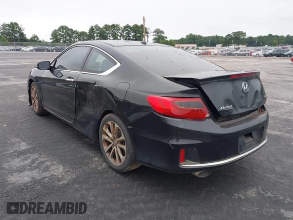 ✅ 2013 Honda Accord EX-L • VIN: 1HGCT2B83DA001213 • Лот: 42921900. Опубликован ранее на IAAI с пробегом 271 857 миль. Бесплатный доступ к архиву аукционных продаж из США и подробный отчёт об истории автомобиля на DreamBid. Изображение 3.