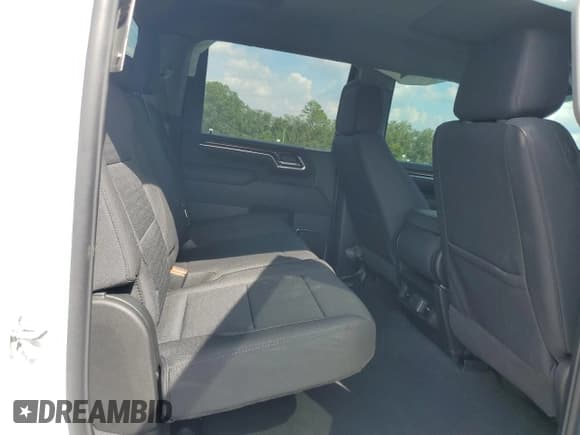 ✅ 2025 GMC Sierra 2500 • VIN: 1GT4UMEYXSF233363 • Лот: 68700095. Опубликован ранее на Copart с пробегом 898 миль. Бесплатный доступ к архиву аукционных продаж из США и подробный отчёт об истории автомобиля на DreamBid. Изображение 10.