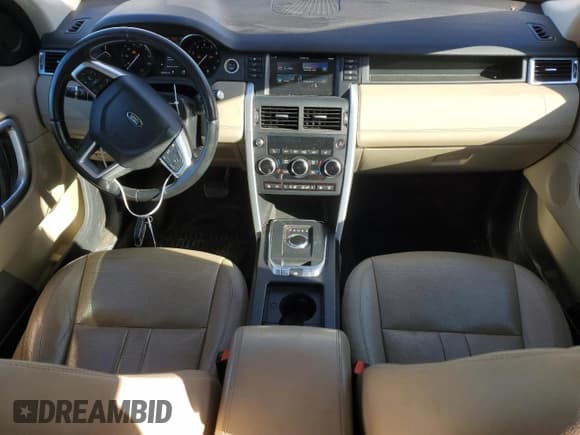 ✅ 2018 Land Rover Discovery Sport HSE • VIN: SALCR2RX5JH747670 • Lot: 92377095. Listed on Copart with 135,259 mi. Free auction sales archive from the USA and detailed vehicle history report at DreamBid. Image 8.