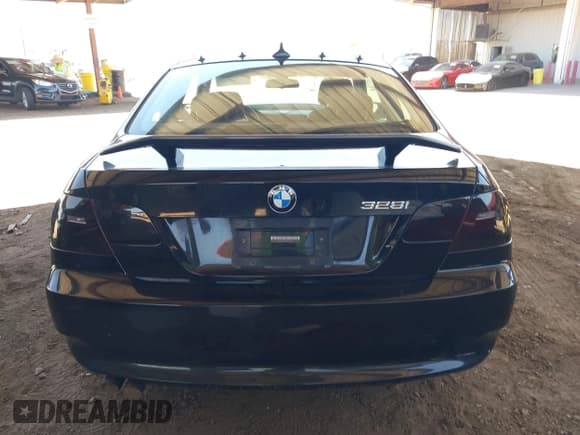 ✅ 2008 BMW 3 Series 328i • VIN: WBAWV13508P119255 • Lot: 42554460. Wystawiony na IAAI z przebiegiem Nie podano. Bezpłatny archiwum sprzedaży aukcyjnych z USA i szczegółowy raport historii pojazdu na DreamBid. Zdjęcie 17.