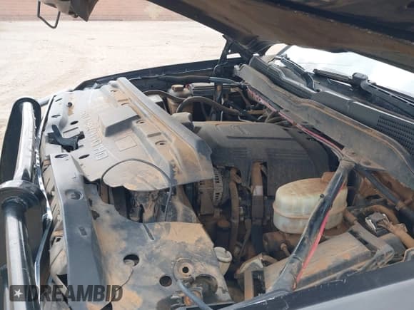 ✅ 2015 Chevrolet Silverado 2500HD LT • VIN: 1GC1KVEG9FF527686 • Lot: 42061516. Listed on IAAI with 248,855 mi. Free auction sales archive from the USA and detailed vehicle history report at DreamBid. Image 10.