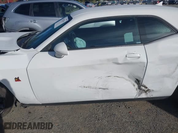 ✅ 2020 Dodge Challenger R/T Scat Pack • VIN: 2C3CDZFJ9LH250377 • Lot: 43502834. Listed on IAAI with Not provided. Free auction sales archive from the USA and detailed vehicle history report at DreamBid. Image 18.