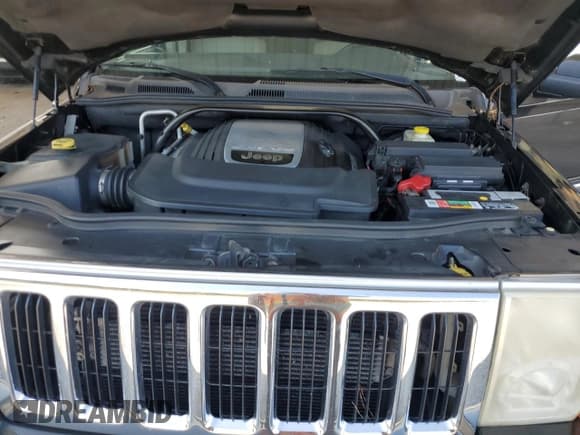 ✅ 2006 Jeep Commander Limited • VIN: 1J8HH58246C221891 • Lot: 69840815. Wystawiony na Copart z przebiegiem 181 076 mil. Bezpłatny archiwum sprzedaży aukcyjnych z USA i szczegółowy raport historii pojazdu na DreamBid. Zdjęcie 11.