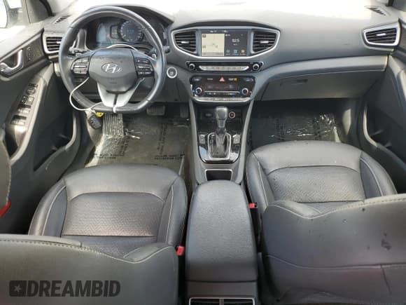 ✅ 2019 Hyundai Ioniq Limited • VIN: KMHC05LC9KU130172 • Lot: 50734915. Wystawiony na Copart z przebiegiem 148 780 mil. Bezpłatny archiwum sprzedaży aukcyjnych z USA i szczegółowy raport historii pojazdu na DreamBid. Zdjęcie 8.