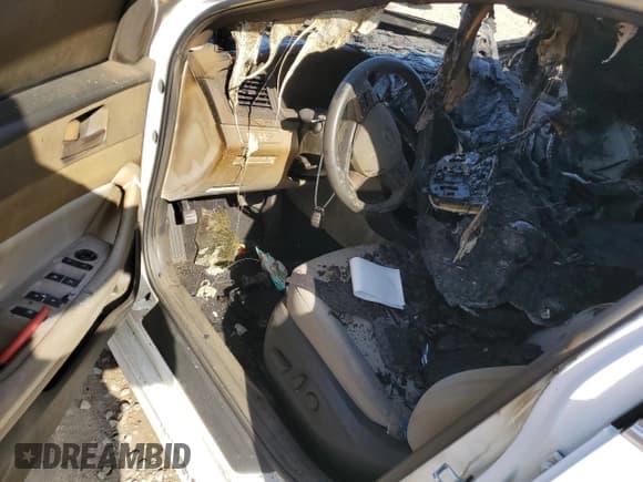 ✅ 2019 Hyundai Sonata • VIN: KMHE14L23KA089157 • Лот: 52596355. Опубликован ранее на Copart с пробегом Не указан. Бесплатный доступ к архиву аукционных продаж из США и подробный отчёт об истории автомобиля на DreamBid. Изображение 8.