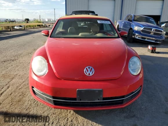 ✅ 2014 Volkswagen Beetle 2.0L TDI • VIN: 3VW5L7AT9EM804409 • Lot: 62685905. Listed on Copart with 91,277 mi. Free auction sales archive from the USA and detailed vehicle history report at DreamBid. Image 5.