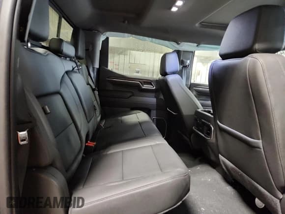 ✅ 2024 GMC Sierra 1500 SLT • VIN: 3GTUUDEL4RG372532 • Лот: 82303435. Опубликован ранее на Copart с пробегом 12 726 миль. Бесплатный доступ к архиву аукционных продаж из США и подробный отчёт об истории автомобиля на DreamBid. Изображение 10.