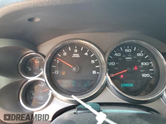 ✅ 2009 Chevrolet Silverado 1500 • VIN: 3GCEK23YX9G110432 • Лот: 68472665. Опубликован ранее на Copart с пробегом 241 127 миль. Бесплатный доступ к архиву аукционных продаж из США и подробный отчёт об истории автомобиля на DreamBid. Изображение 9.