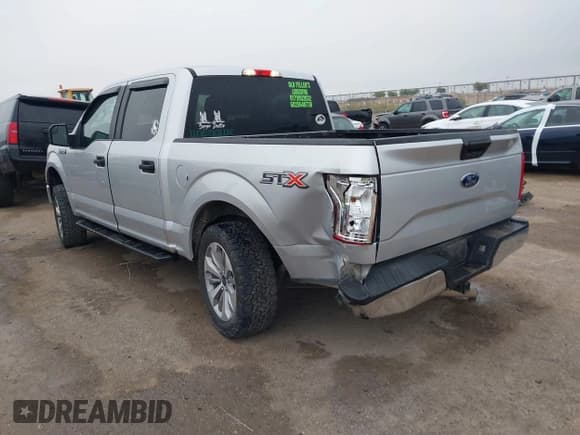 ✅ 2017 Ford F-150 XL • VIN: 1FTEW1CP1HKD80209 • Lot: 40757059. Wystawiony na IAAI z przebiegiem 106 102 mil. Bezpłatny archiwum sprzedaży aukcyjnych z USA i szczegółowy raport historii pojazdu na DreamBid. Zdjęcie 3.