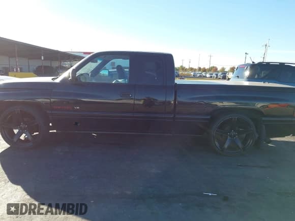 ✅ 1998 Dodge 1500 • VIN: 1B7HC13Y4WJ234775 • Lot: 43584201. Wystawiony na IAAI z przebiegiem 128 542 mil. Bezpłatny archiwum sprzedaży aukcyjnych z USA i szczegółowy raport historii pojazdu na DreamBid. Zdjęcie 14.