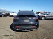 ✅ 2022 Tesla Model Y Long Range • VIN: 7SAYGDEE2NF391349 • Lot: 85351924. Wystawiony na Copart z przebiegiem 5 670 mil. Bezpłatny archiwum sprzedaży aukcyjnych z USA i szczegółowy raport historii pojazdu na DreamBid. Zdjęcie 6.