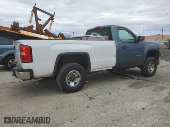 ✅ 2010 GMC Sierra 2500HD • VIN: 1GT3KZBG6AF134032 • Лот: 49356265. Опубликован ранее на Copart с пробегом 110 599 миль. Бесплатный доступ к архиву аукционных продаж из США и подробный отчёт об истории автомобиля на DreamBid. Изображение 3.