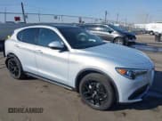 ✅ 2022 Alfa Romeo Stelvio Ti • VIN: ZASPAKBN6N7D45135 • Lot: 41381800. Wystawiony na IAAI z przebiegiem 10 491 mil. Bezpłatny archiwum sprzedaży aukcyjnych z USA i szczegółowy raport historii pojazdu na DreamBid. Zdjęcie 1.