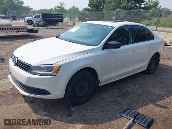 ✅ 2012 Volkswagen Jetta S • VIN: 3VW1K7AJ6CM339391 • Лот: 42883814. Опубликован ранее на IAAI с пробегом 194 170 миль. Бесплатный доступ к архиву аукционных продаж из США и подробный отчёт об истории автомобиля на DreamBid. Изображение 2.