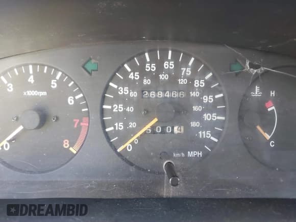 ✅ 2000 Suzuki Esteem GL • VIN: JS2GB41W5Y5180745 • Lot: 41154791. Wystawiony na IAAI z przebiegiem 268 466 mil. Bezpłatny archiwum sprzedaży aukcyjnych z USA i szczegółowy raport historii pojazdu na DreamBid. Zdjęcie 7.