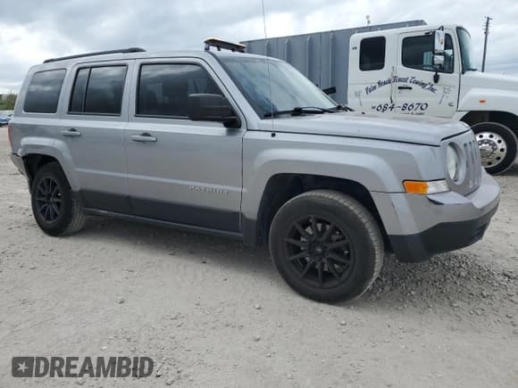 ✅ 2017 Jeep Patriot Sport • VIN: 1C4NJPBA6HD140821 • Лот: 91627295. Опубликован ранее на Copart с пробегом 87 234 миль. Бесплатный доступ к архиву аукционных продаж из США и подробный отчёт об истории автомобиля на DreamBid. Изображение 4.