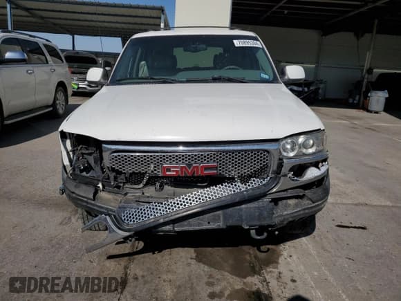 ✅ 2001 GMC Yukon Denali • VIN: 1GKEK63U61J186208 • Lot: 70895394. Listed on Copart with 207,395 mi. Free auction sales archive from the USA and detailed vehicle history report at DreamBid. Image 5.