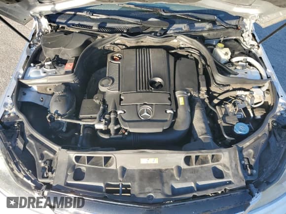 ✅ 2012 Mercedes-Benz C 250 Sport • VIN: WDDGF4HB4CA650478 • Lot: 86071785. Wystawiony na Copart z przebiegiem 105 717 mil. Bezpłatny archiwum sprzedaży aukcyjnych z USA i szczegółowy raport historii pojazdu na DreamBid. Zdjęcie 11.