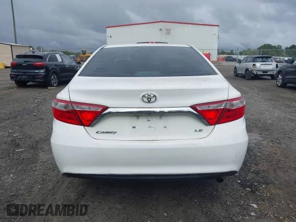 2015 Toyota Camry LE with VIN 4T1BF1FK9FU902181, listed as a IAAI auction lot 43376033 with 165,678 mi miles and . Bid and sale history available at DreamBid. Image 17.