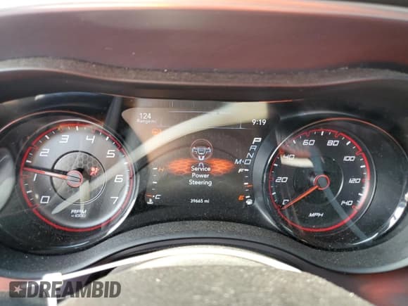 ✅ 2020 Dodge Charger SXT • VIN: 2C3CDXJG1LH233363 • Lot: 81653895. Listed on Copart with 39,665 mi. Free auction sales archive from the USA and detailed vehicle history report at DreamBid. Image 9.