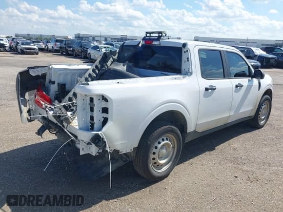 ✅ 2022 Ford Maverick XL • VIN: 3FTTW8E94NRA36623 • Lot: 43188802. Wystawiony na IAAI z przebiegiem 60 731 mil. Bezpłatny archiwum sprzedaży aukcyjnych z USA i szczegółowy raport historii pojazdu na DreamBid. Zdjęcie 4.