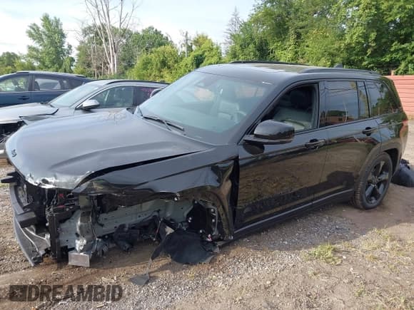 ✅ 2025 Jeep Grand Cherokee Limited • VIN: 1C4RJHBG6S8728326 • Lot: 43097342. Listed on IAAI with 134 mi. Free auction sales archive from the USA and detailed vehicle history report at DreamBid. Image 18.