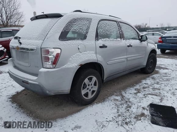 ✅ 2006 Chevrolet Equinox LS • VIN: 2CNDL23F066010947 • Лот: 41353269. Опубликован ранее на IAAI с пробегом 189 624 миль. Бесплатный доступ к архиву аукционных продаж из США и подробный отчёт об истории автомобиля на DreamBid. Изображение 4.