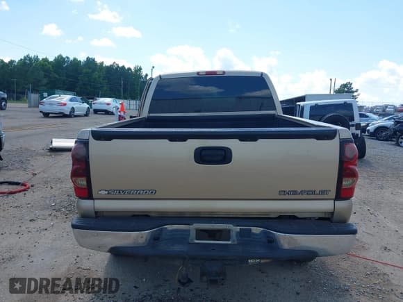 ✅ 2004 Chevrolet Silverado 1500 LS • VIN: 2GCEC19V341182031 • Лот: 42504776. Опубликован ранее на IAAI с пробегом Не указан. Бесплатный доступ к архиву аукционных продаж из США и подробный отчёт об истории автомобиля на DreamBid. Изображение 20.