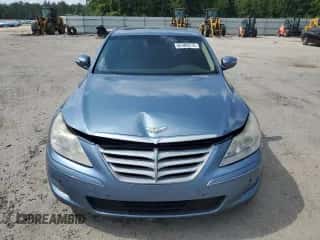 2011 Hyundai Genesis z VIN KMHGC4DF8BU130188, wystawiony jako Copart lot #67489774 z przebiegiem 182 106 mil mil oraz Szkoda całkowita • Salvage title. Historia ofert i sprzedaży dostępna na DreamBid. Obrazek 5.