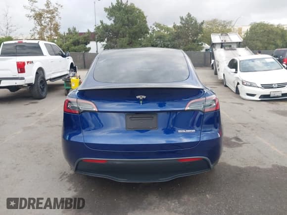 ✅ 2023 Tesla Model Y Performance • VIN: 7SAYGDEF1PF834554 • Lot: 43713737. Wystawiony na IAAI z przebiegiem 23 858 mil. Bezpłatny archiwum sprzedaży aukcyjnych z USA i szczegółowy raport historii pojazdu na DreamBid. Zdjęcie 17.