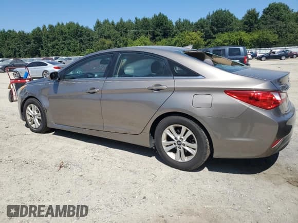 ✅ 2014 Hyundai Sonata GLS • VIN: 5NPEB4AC5EH939025 • Lot: 71176204. Listed on Copart with 124,816 mi. Free auction sales archive from the USA and detailed vehicle history report at DreamBid. Image 2.