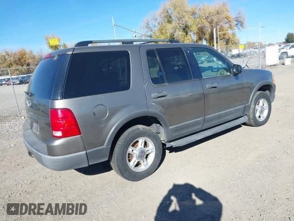✅ 2003 Ford Explorer XLT • VIN: 1FMZU73K13ZB35453 • Лот: 43561844. Опубликован ранее на IAAI с пробегом 292 481 миль. Бесплатный доступ к архиву аукционных продаж из США и подробный отчёт об истории автомобиля на DreamBid. Изображение 4.