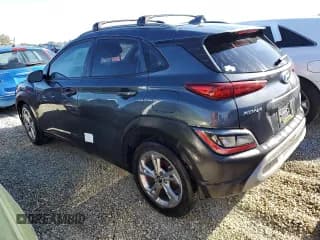 ✅ 2023 Hyundai Kona SEL • VIN: KM8K62AB0PU939974 • Лот: 74251834. Опубликован ранее на Copart с пробегом Не указан. Бесплатный доступ к архиву аукционных продаж из США и подробный отчёт об истории автомобиля на DreamBid. Изображение 2.
