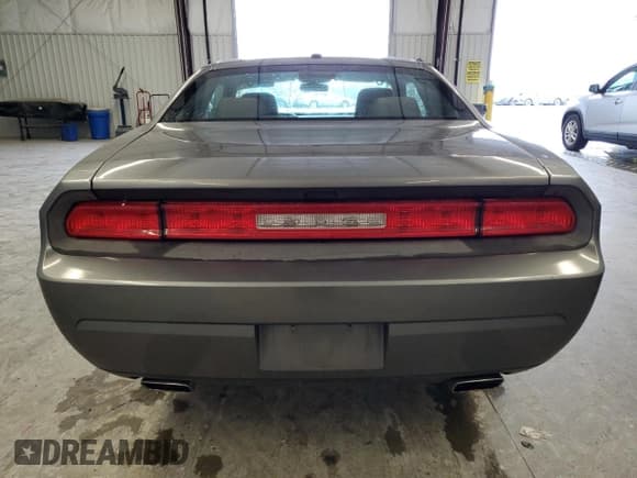 ✅ 2012 Dodge Challenger SXT • VIN: 2C3CDYAG1CH174885 • Lot: 44727385. Wystawiony na Copart z przebiegiem 219 845 mil. Bezpłatny archiwum sprzedaży aukcyjnych z USA i szczegółowy raport historii pojazdu na DreamBid. Zdjęcie 6.