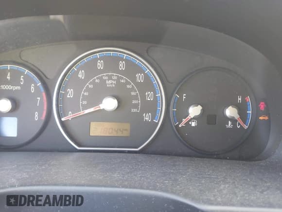 ✅ 2007 Hyundai Santa Fe GLS • VIN: 5NMSG13DX7H124022 • Lot: 43661840. Listed on IAAI with 218,044 mi. Free auction sales archive from the USA and detailed vehicle history report at DreamBid. Image 7.