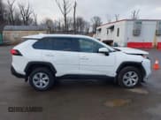 ✅ 2023 Toyota RAV4 LE • VIN: 2T3K1RFV0PC234322 • Lot: 43100522. Wystawiony na IAAI z przebiegiem 44 515 mil. Bezpłatny archiwum sprzedaży aukcyjnych z USA i szczegółowy raport historii pojazdu na DreamBid. Zdjęcie 13.