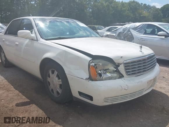 ✅ 2004 Cadillac DeVille • VIN: 1G6KD54Y84U116980 • Lot: 43137842. Listed on IAAI with 142,335 mi. Free auction sales archive from the USA and detailed vehicle history report at DreamBid. Image 6.